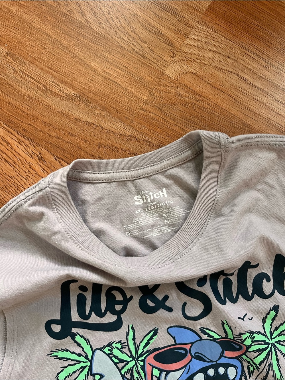 Stitch tank top - Picture 3 of 4